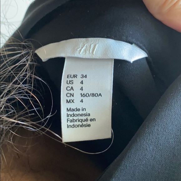 Black dress - Picture 8 of 8